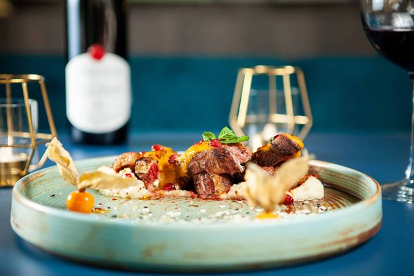 How to Craft a Luxurious Gourmet Chocolate Mousse with a Hint of Chili?